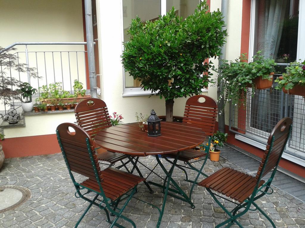 Garni-Hotel Zum Alten Ratskeller Vetschau Kültér fotó