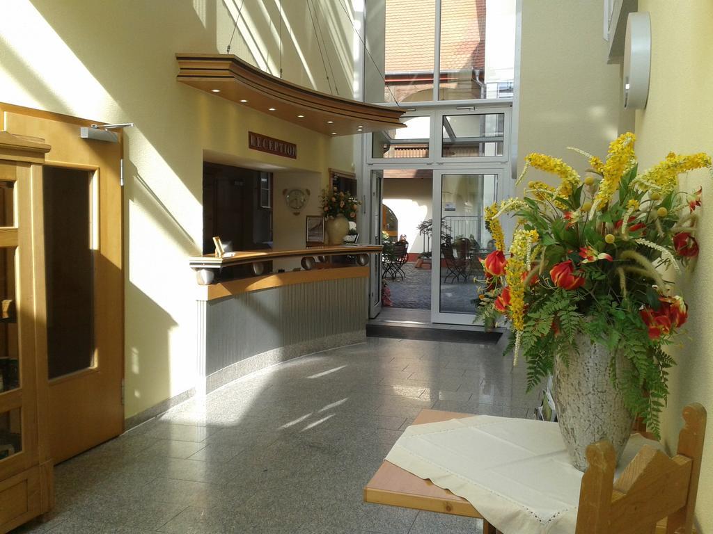 Garni-Hotel Zum Alten Ratskeller Vetschau Kültér fotó