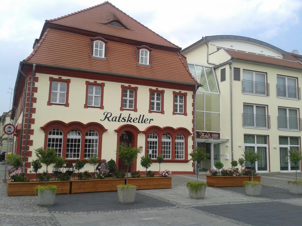 Garni-Hotel Zum Alten Ratskeller Vetschau Kültér fotó